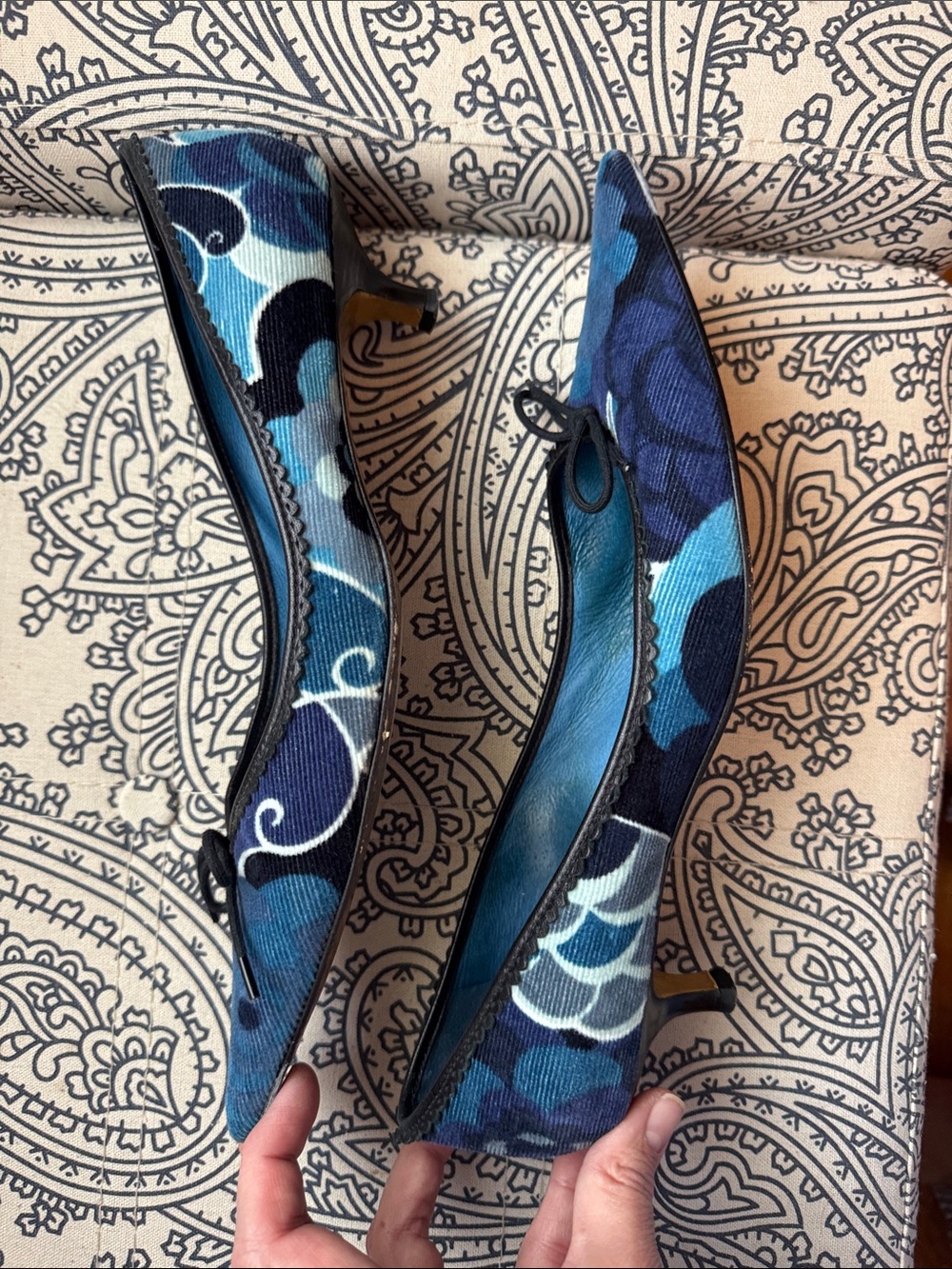 Magnolia Blue Patterned Pointed Toe Kitten Heel Vintage 10.5 - Picture 3 of 6